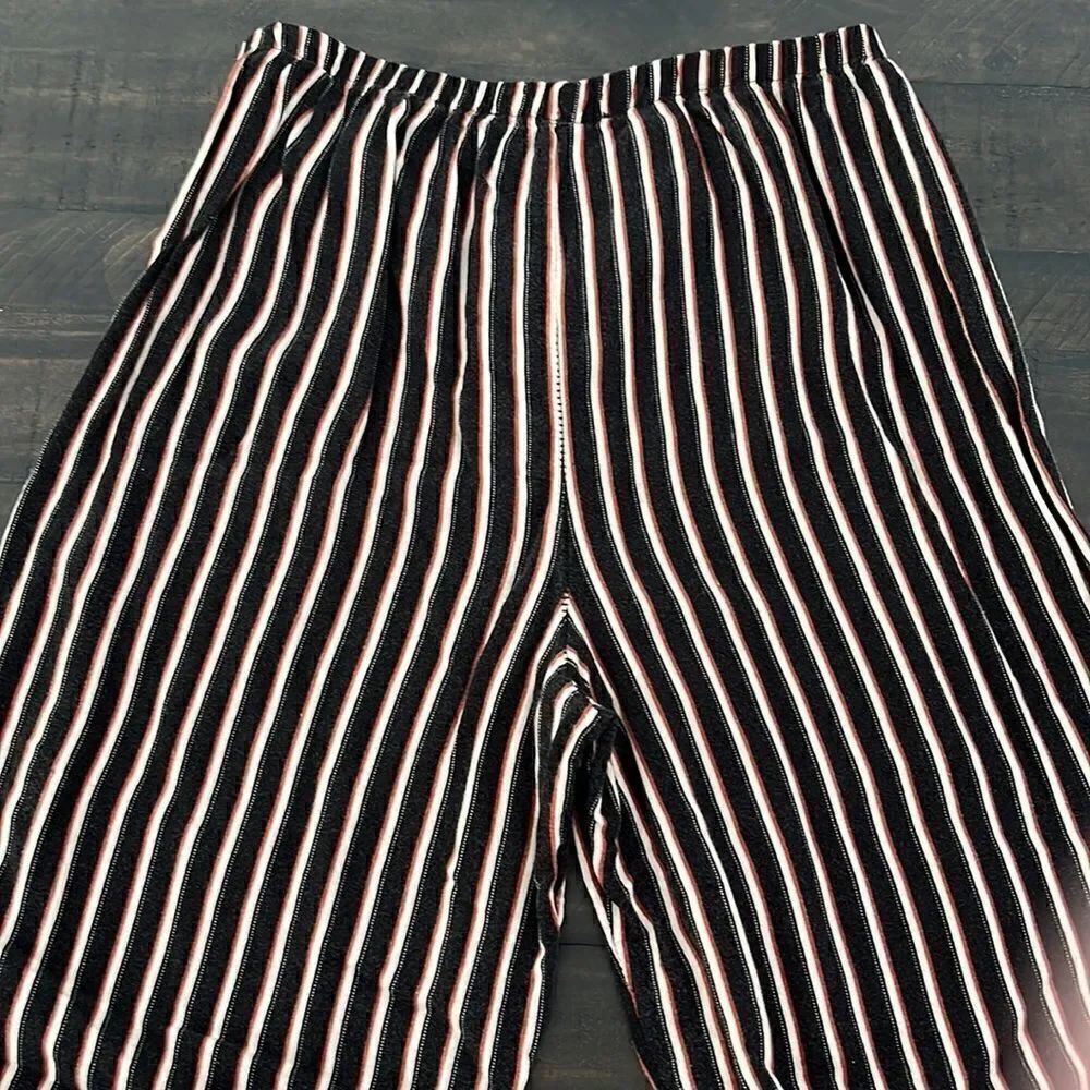 Stripped pants    - Picture 3 of 3